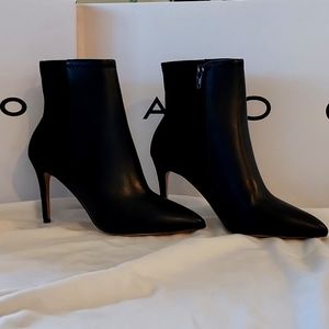 NEW ALDO Black Leather Ankle Boots, Size 7, 3.5" Stiletto